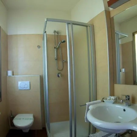 Metropol Hotel 3*